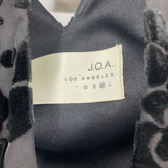 JOA blouse medium velvet high neck fringe keyhole - Picture 3 of 6